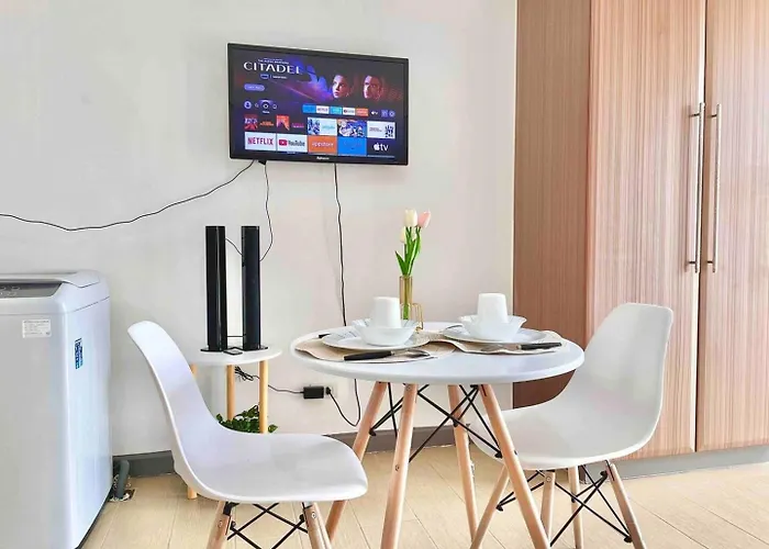 Holiday home Spacious Bgc Retreat Near Venice #vlra24e
